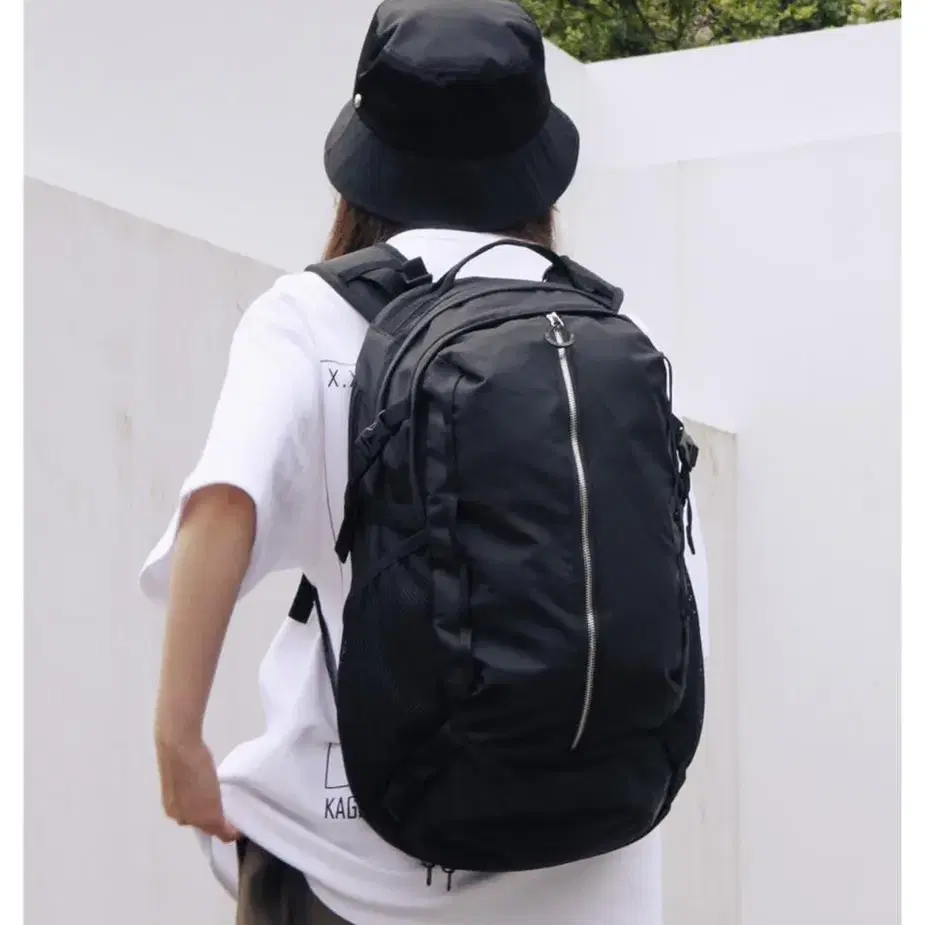 피스메이커 NYLON ZIP SQ BACKPACK (BLACK)