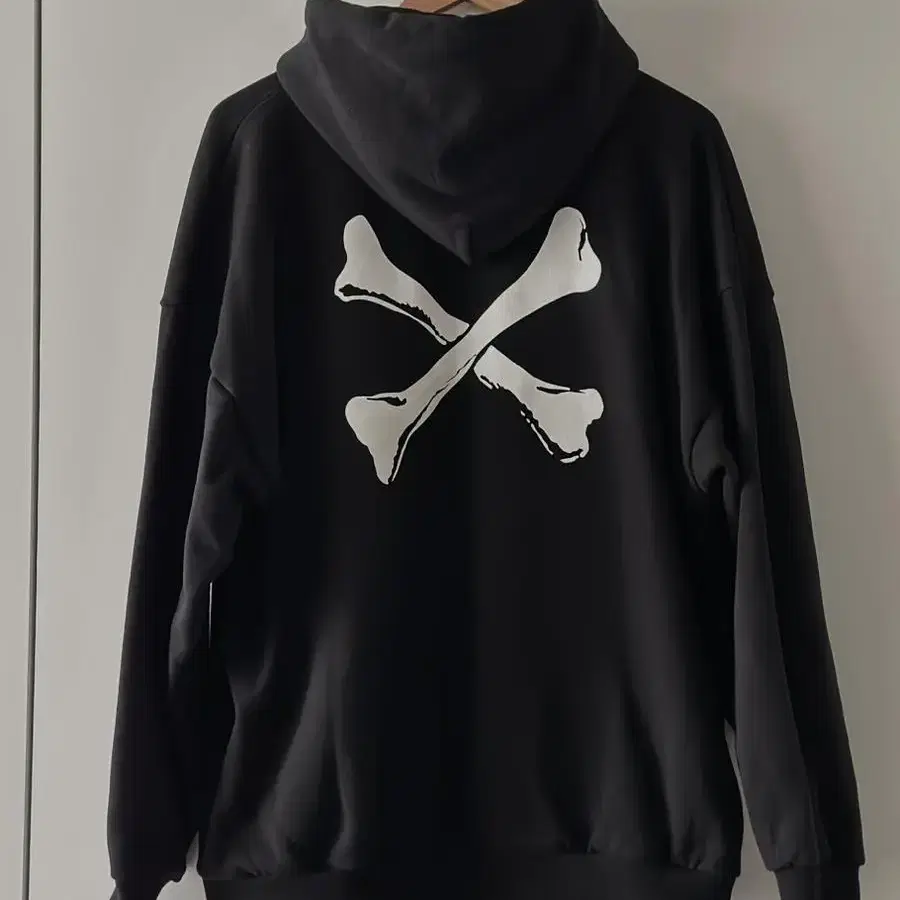 Wtaps 22FW Spot Cross Bone 후드 XL