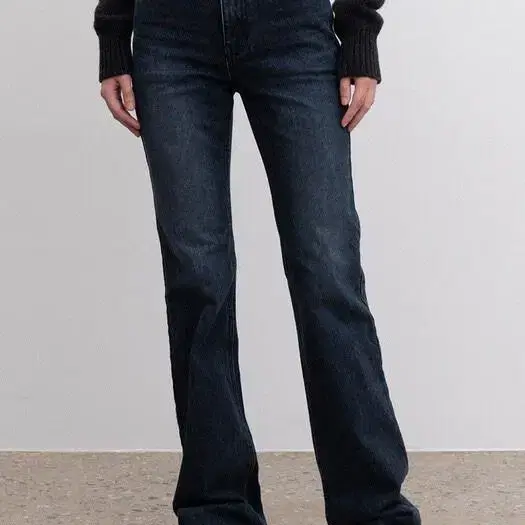 le 르 boot-cut washed denim pants (navy)