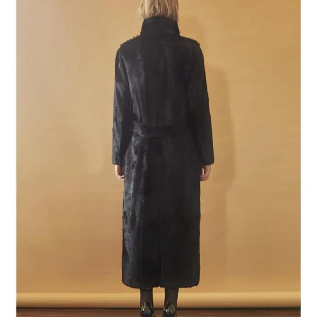 Refur(리퍼) Belted Goat Coat - Black