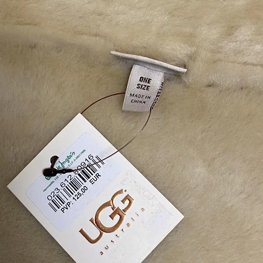 [새상품] UGG 목도리(4Panel scarf)