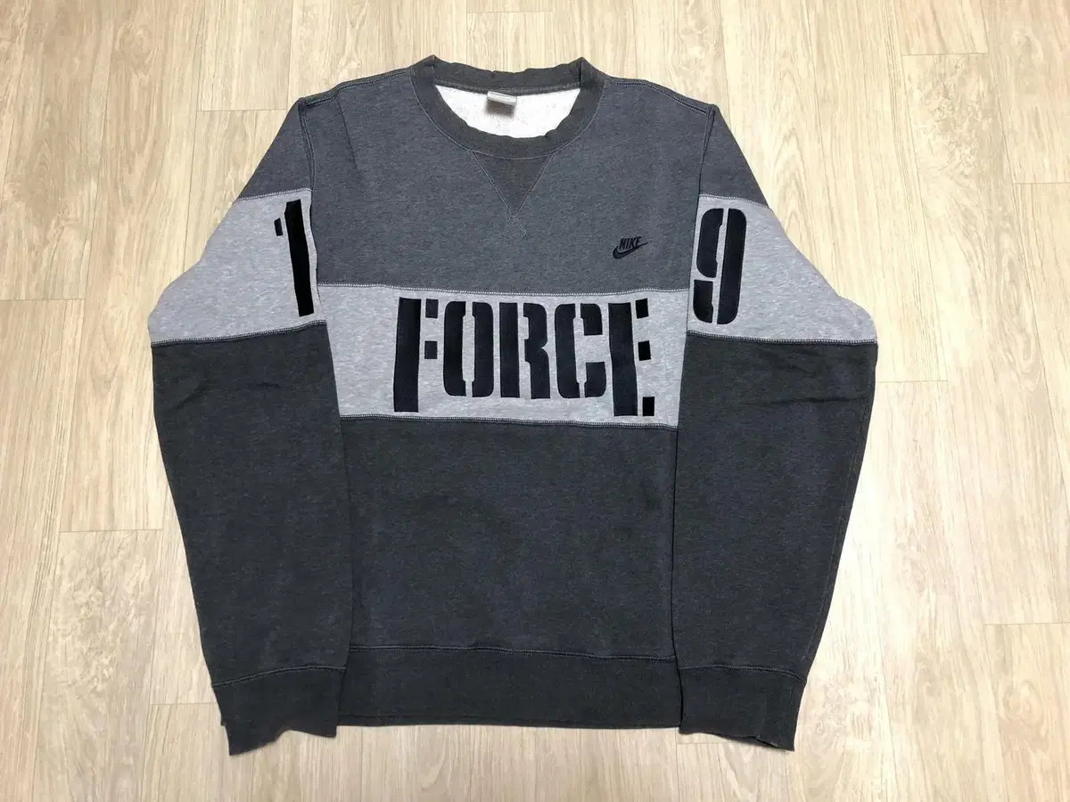 Nike Air Force 1989 Crew Neck Charcoal