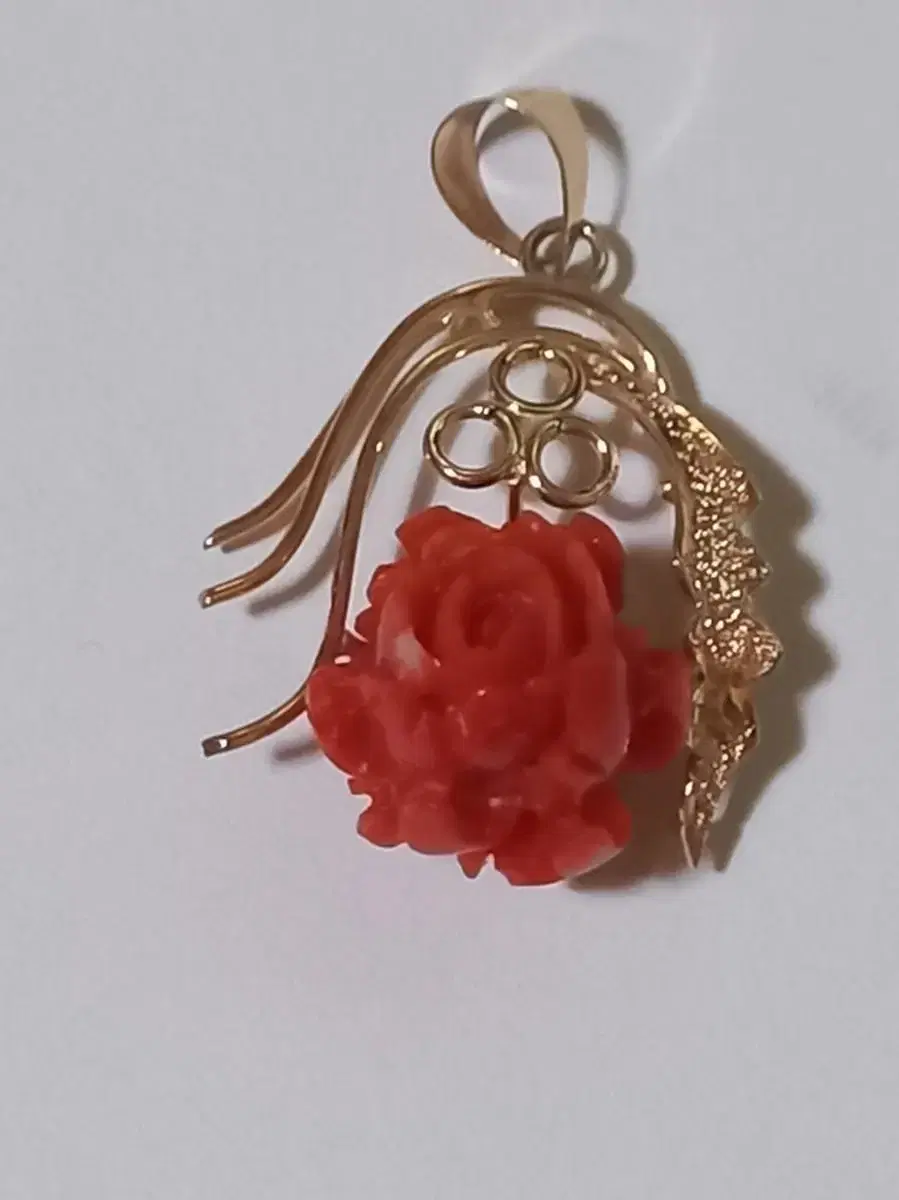 18K Red Japanese San Coral Gemstone Hanging Moon