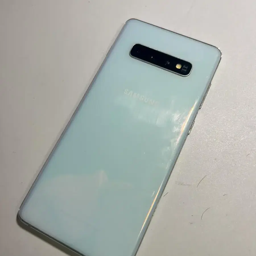 갤럭시 s10+ 프리즘화이트 19년도 128GB