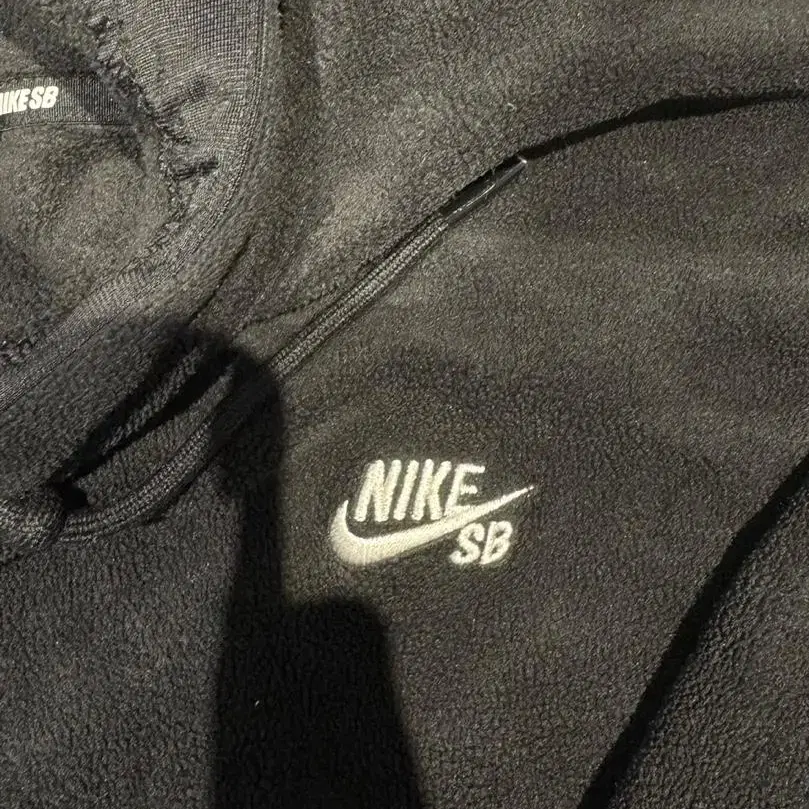 Nike SB 나이키 SB 노벨티 플리스 후드 스웻셔츠 블랙