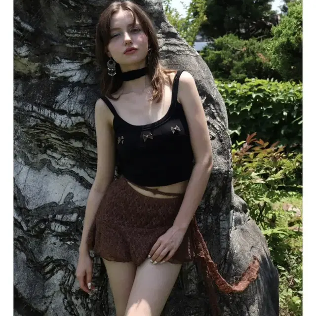 시오서울 LACE UP UNBALANCE MINI SKIRT BROWN