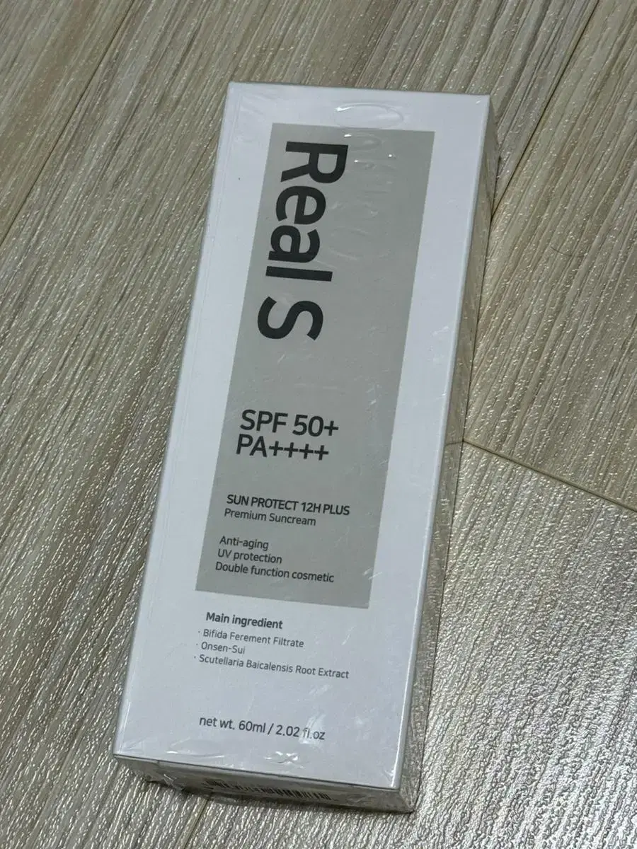 에쎌로비앤씨 리얼 선 프로텍트 12H 플러스 60ml(SPF50+) 새상