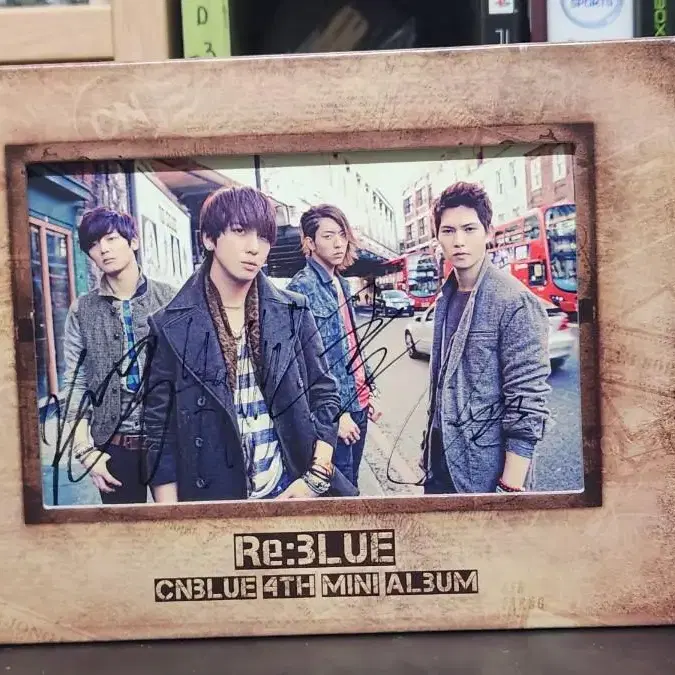 CNBLUE 씨엔블루 미니4집 CD 싸인앨범