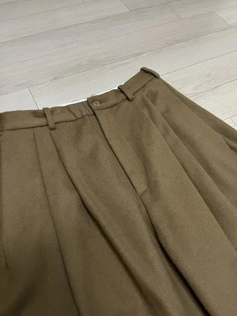 [S]Headmaster 8-pleat wool trousers camel