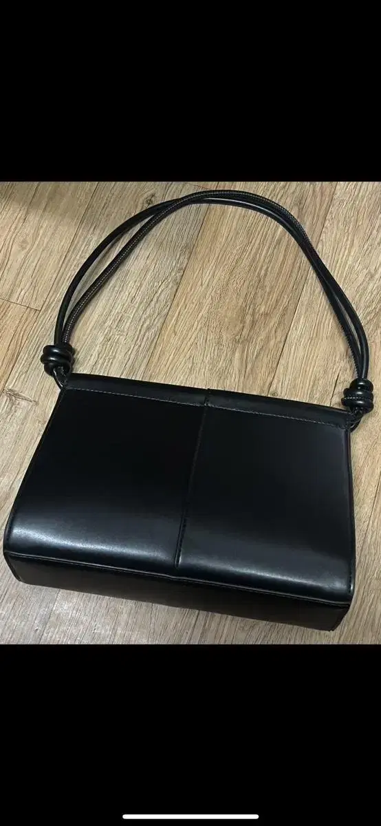 스퀘어라인 숄더백 Center bag (Black)