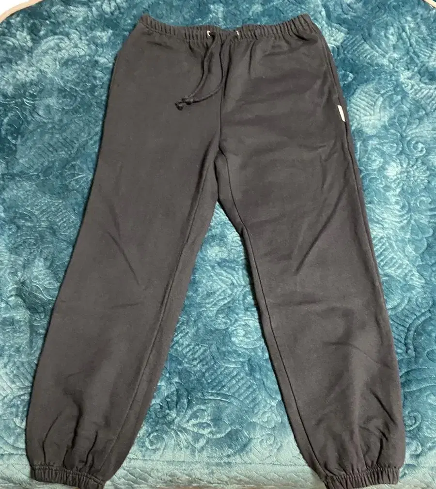 Aika White Sweatpants Jogger Pants Navy 3