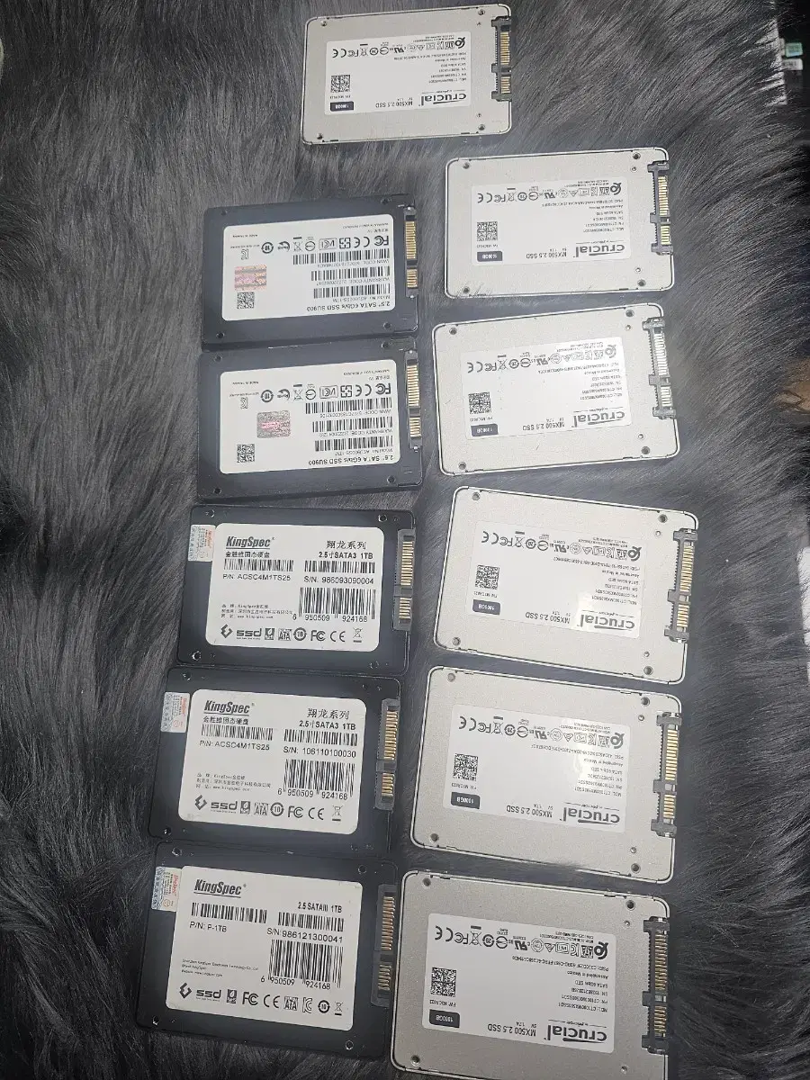 cruclal kingspec 1테라 ssd 2.5 1TB 16개3개