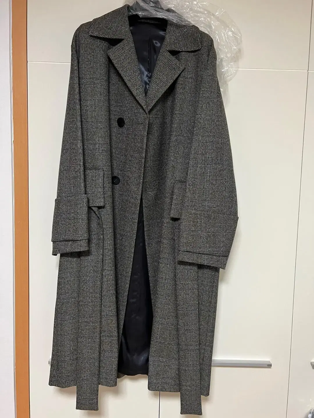 [46] Wooyoung Mi 20FW main check turn-up coat for sale.