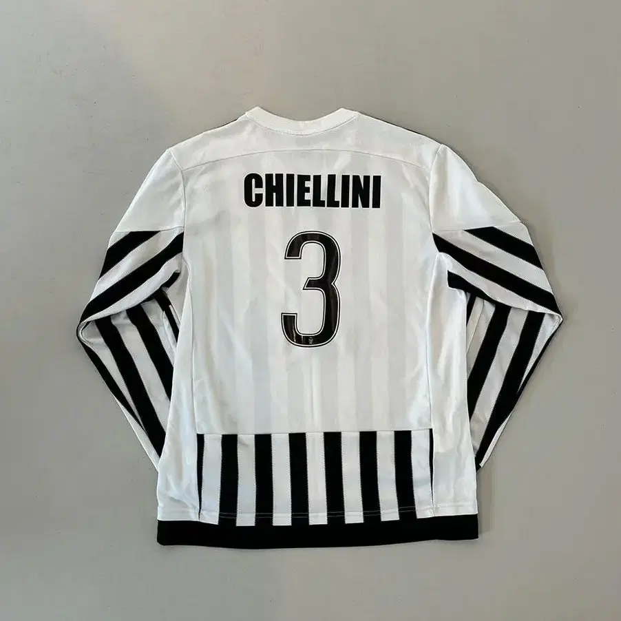 Vintage Juventus Judge T