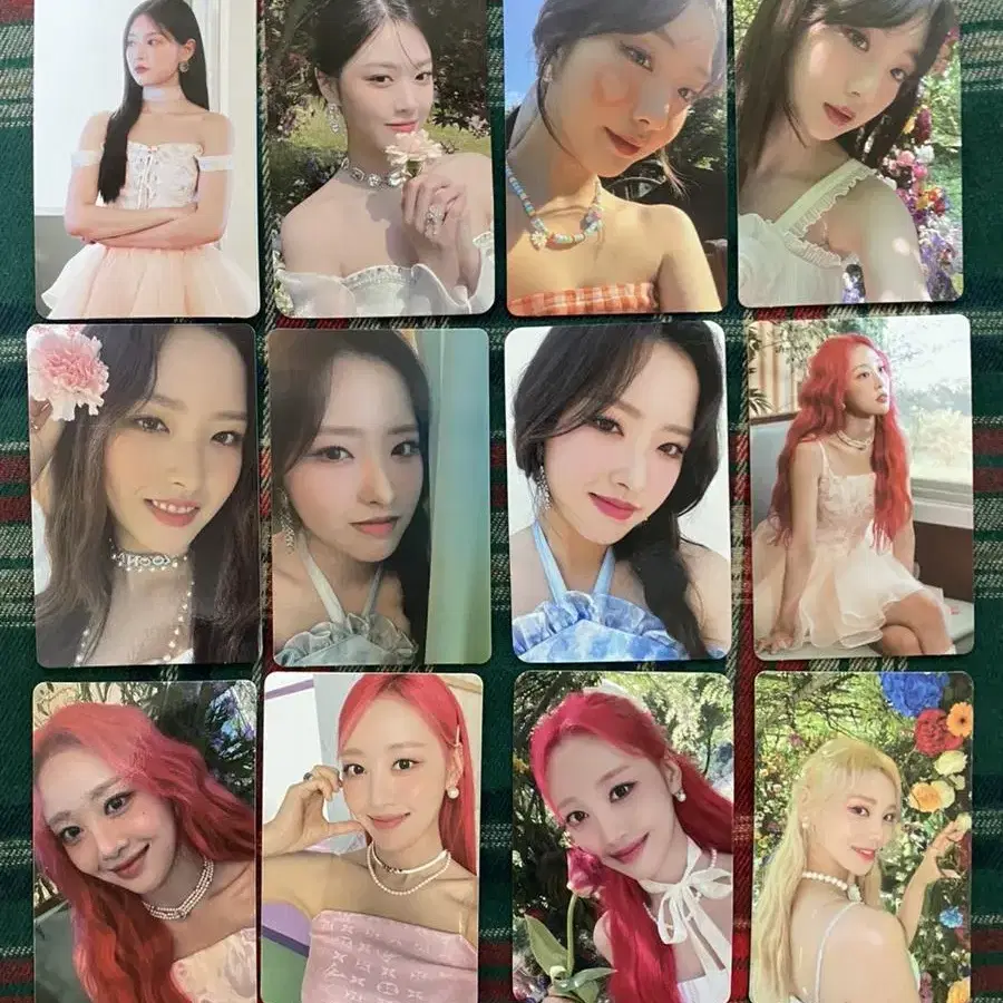 이달의소녀 / 루셈블 현진, 여진, 진솔, 이브, 올리비아혜 포카 판매