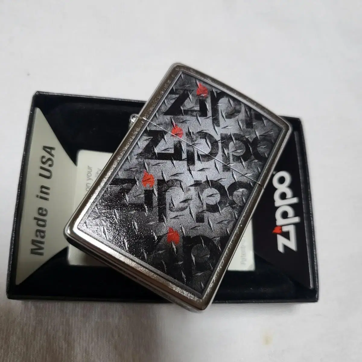 정품 29838 DIAMOND PLATE ZIPPO DESIGN 새 지포