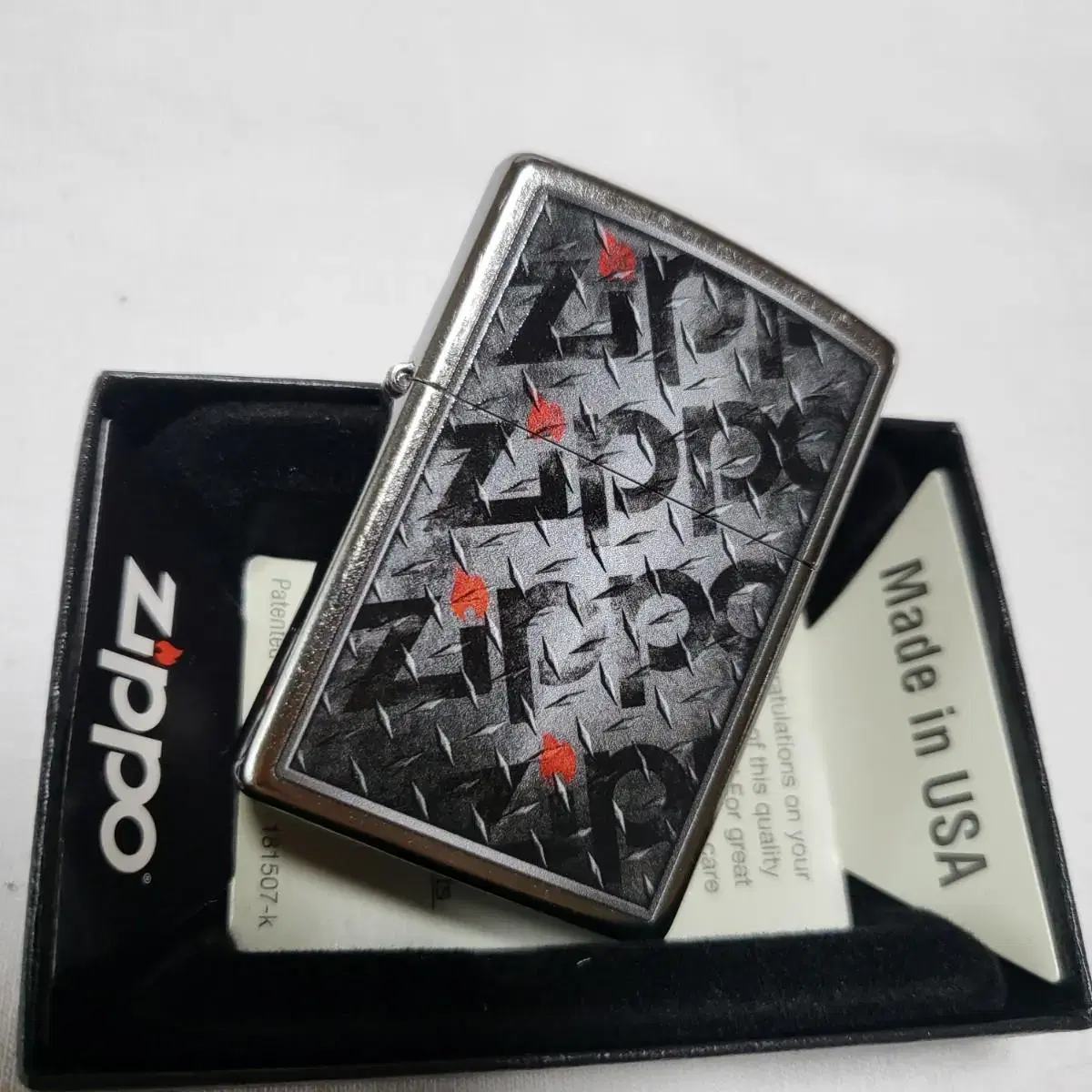 정품 29838 DIAMOND PLATE ZIPPO DESIGN 새 지포