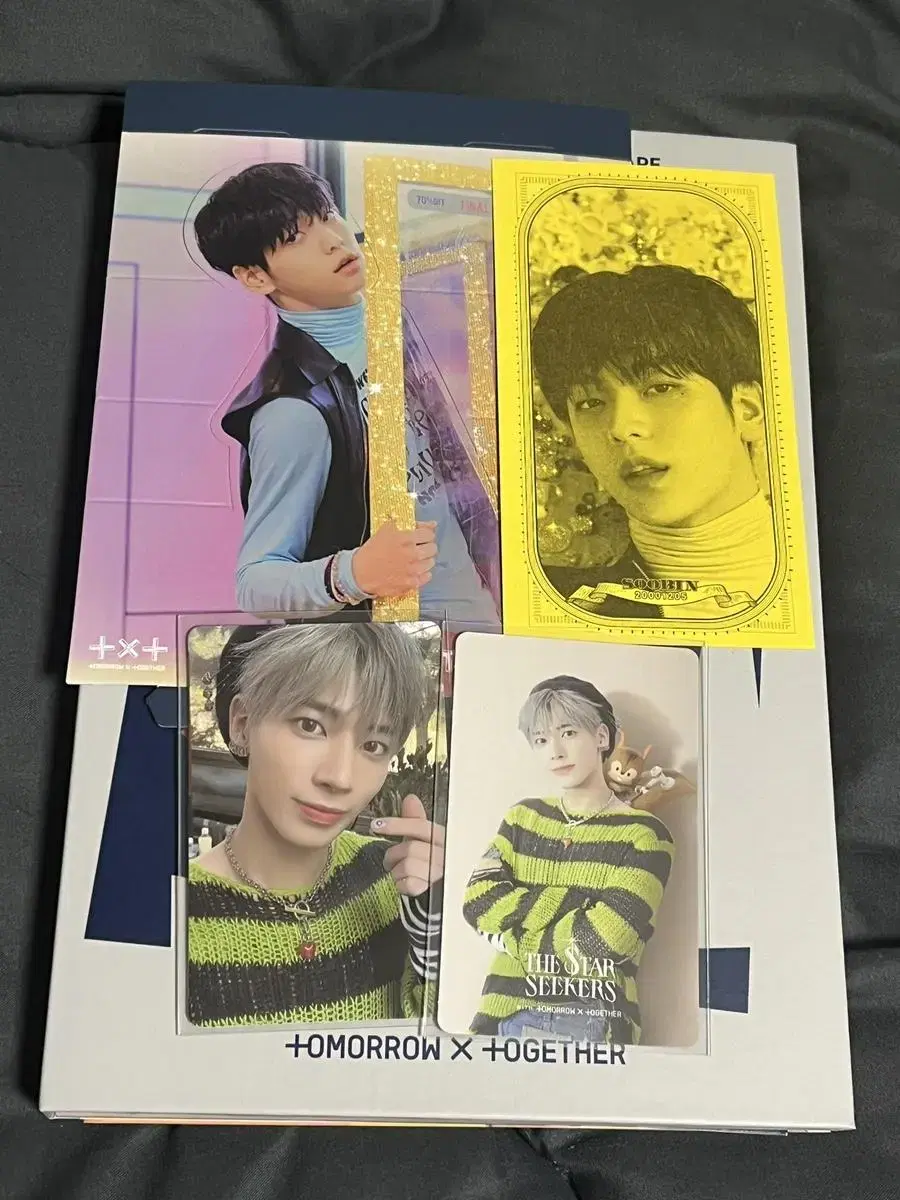 TXT Paoi Escape Unsealed Album full set Taehyun Photocard