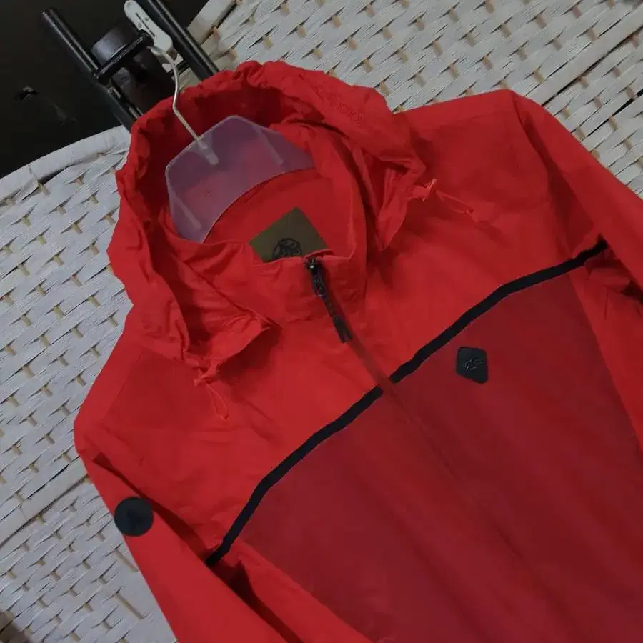 (1480) KOLON SPORT 코오롱스포츠 등산 바람막이 100 L