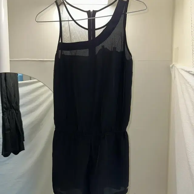 Guess asymmetric jumpsuit 게스 블랙 점프수트