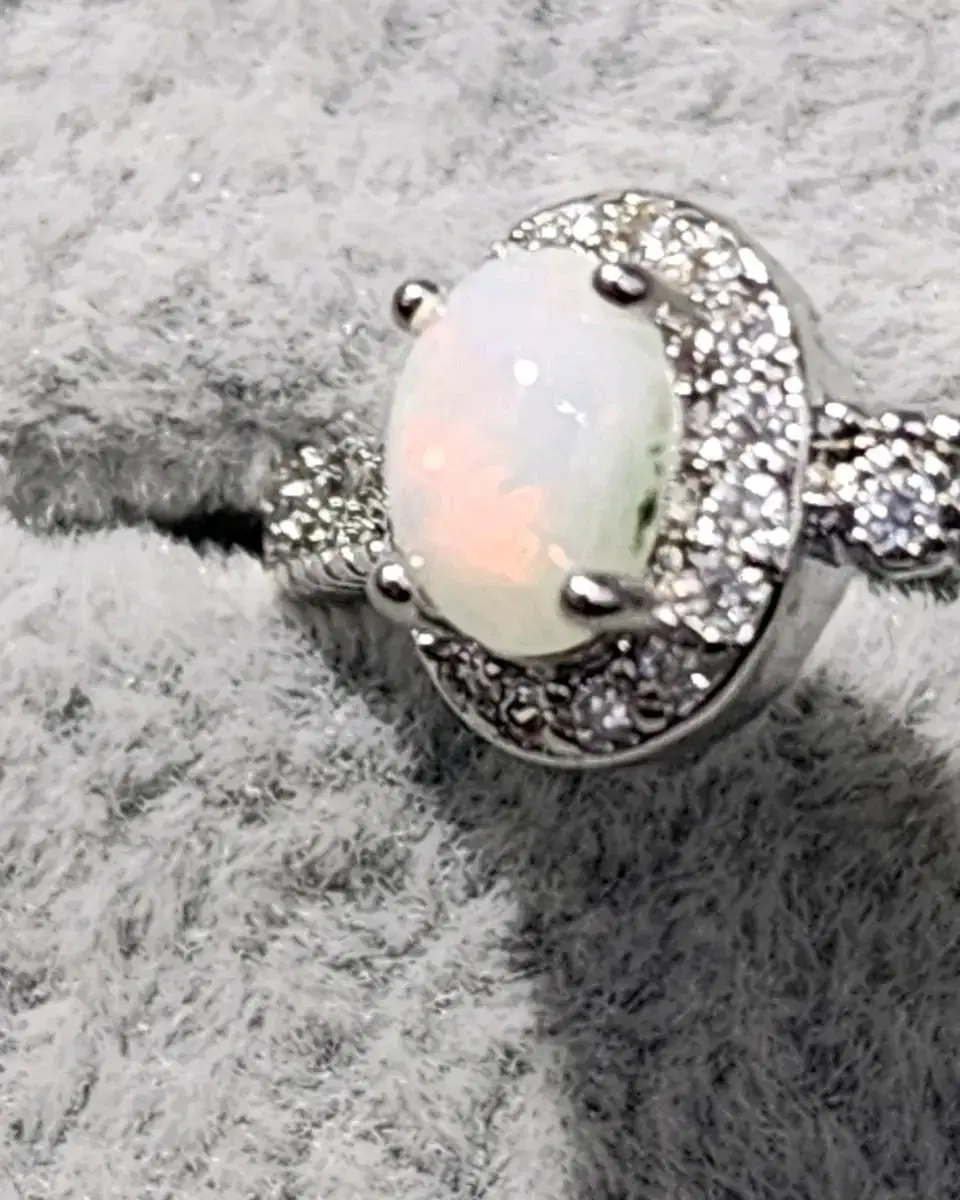 No. 3 New Product Natural Gemstone Opal Ring Opal Vahnsuhm Material Adjustable Size