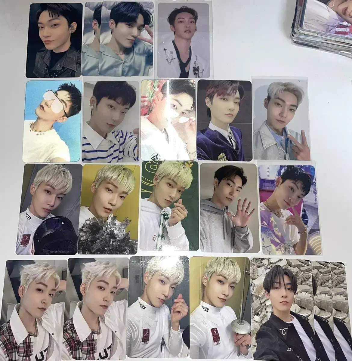 The Boyz kevin photocard bulk wts Thrillride Lapotisel Lore tc Lore Seasons Greetings