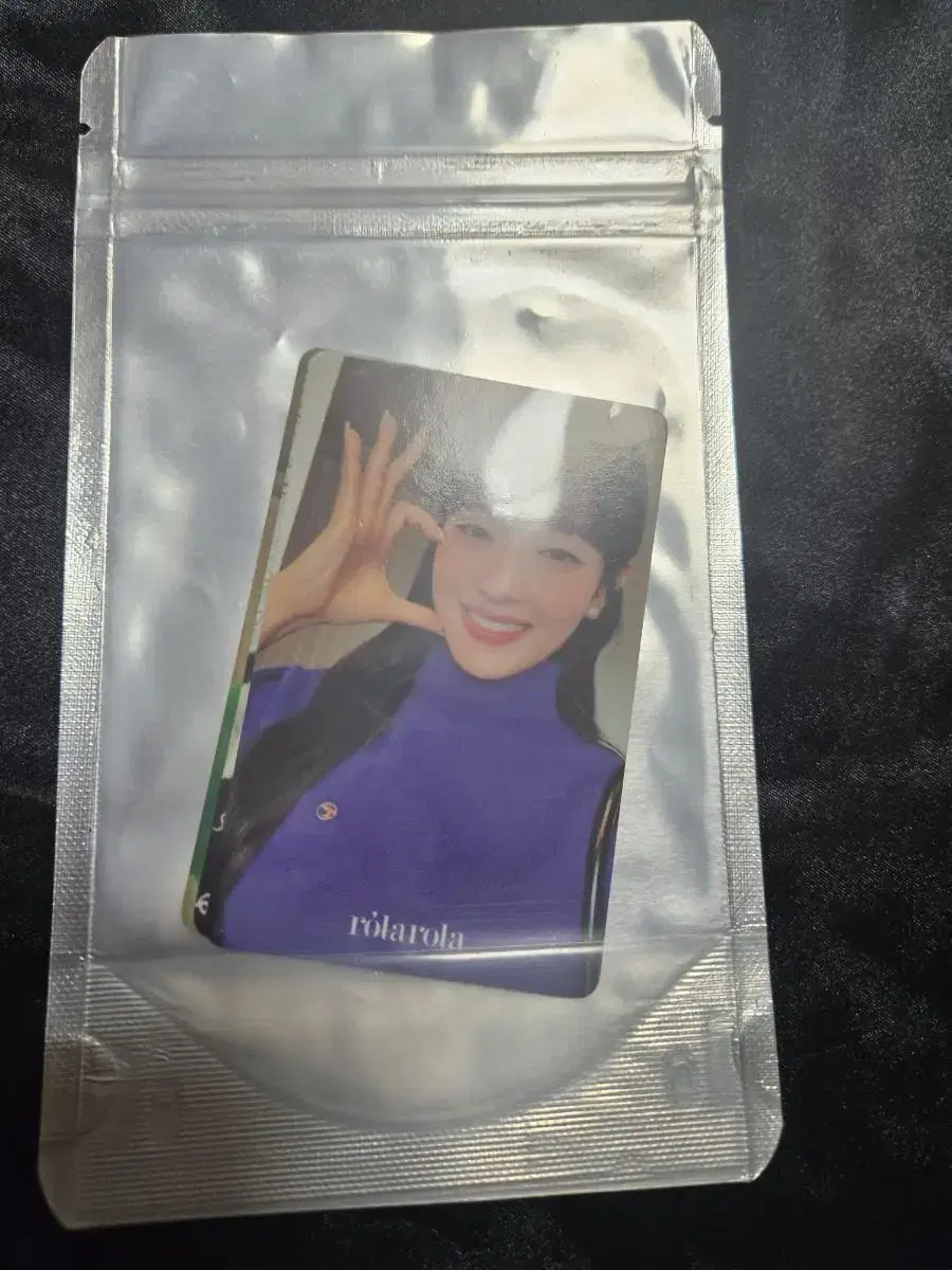 Minnie Lora Lora photocard unsealed