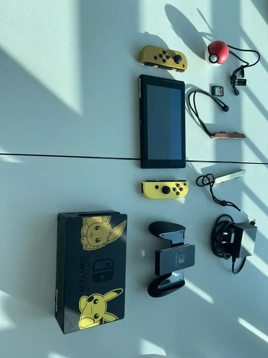 Nintendo Switch Pikachu Edition