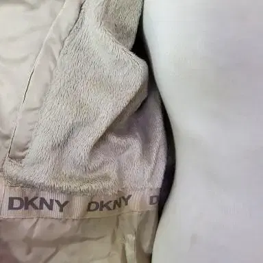 DKNY 다운 후드퍼 패딩