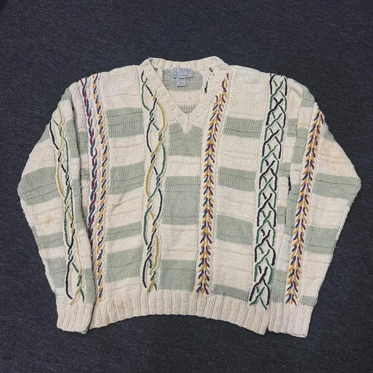 Bulgarian Grenoman Knit