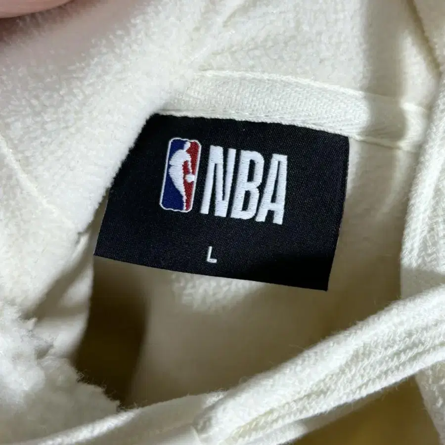 Nba 아이보리 후리스 후드 집업 L