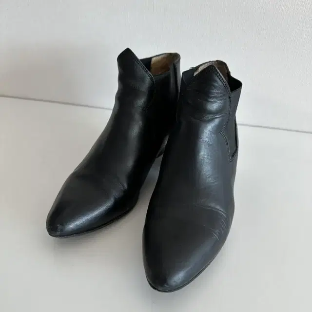 Acne Studio alma ankle boots