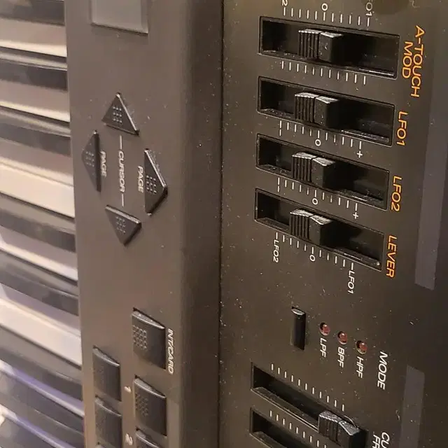 Roland JD-800을 판매합니다.