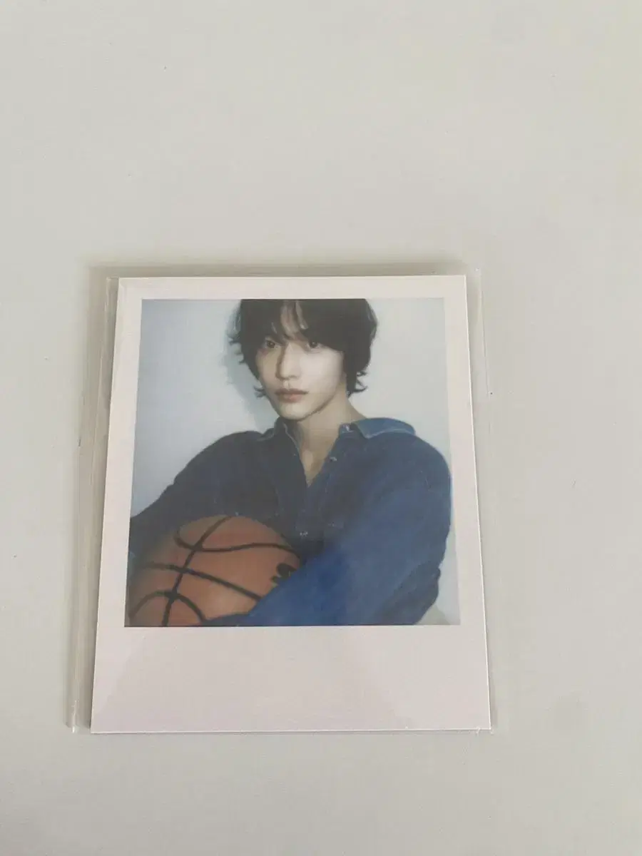 Rize seasons greetings polaroid wonbin