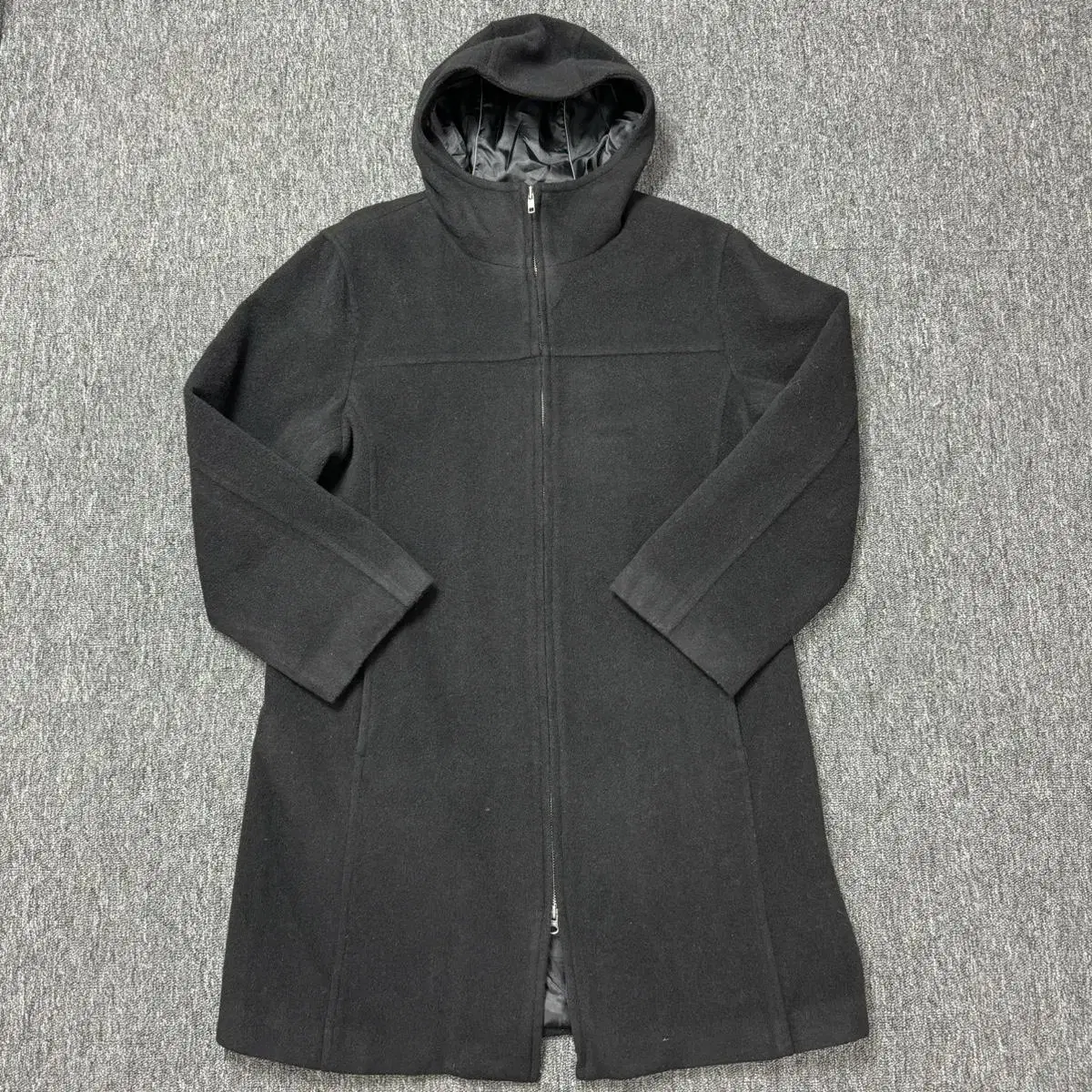 LAUTREAMONT COAT