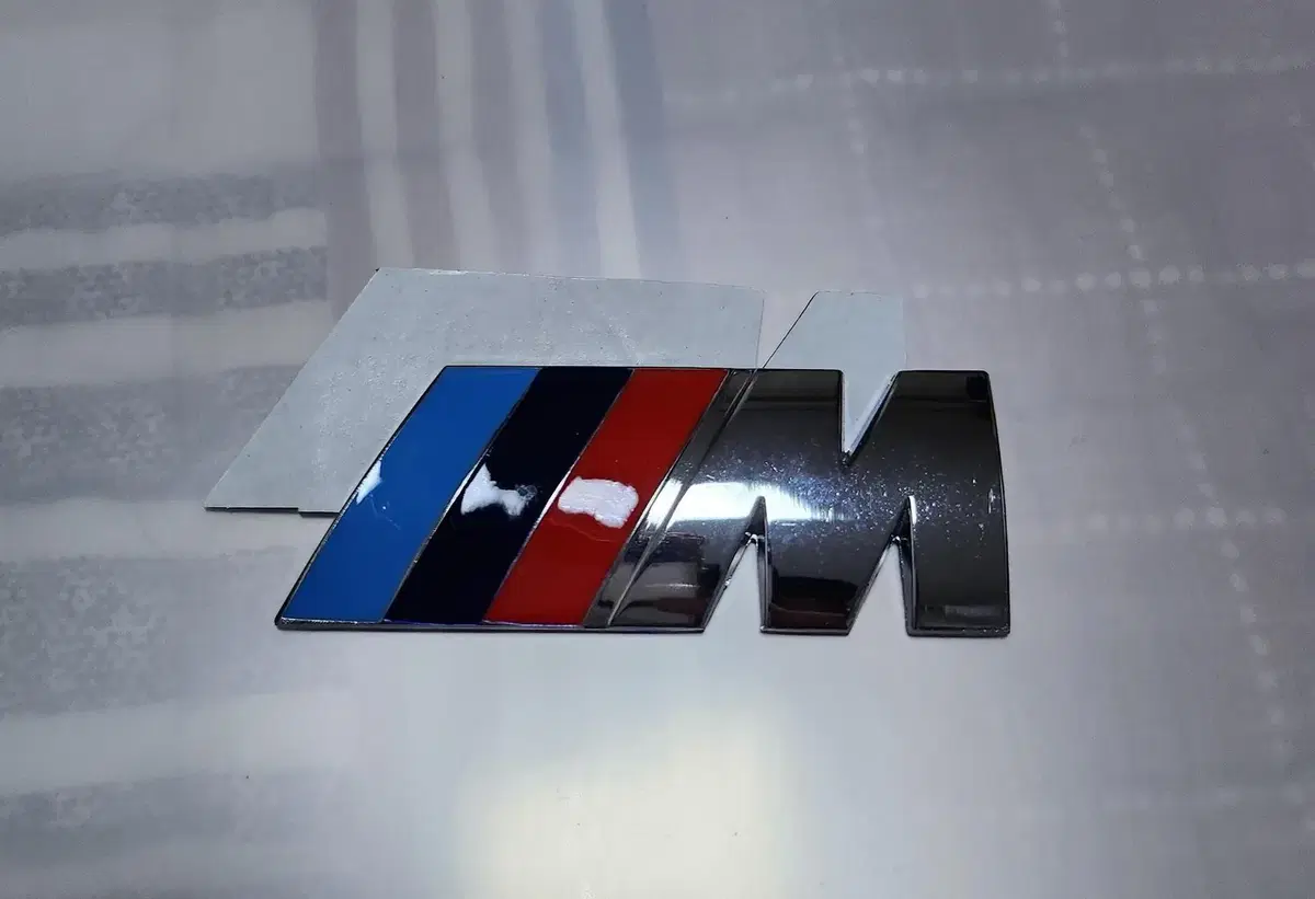 BMW 트렁크 M로고 M마크 새제품 (정품X) 팝니다.