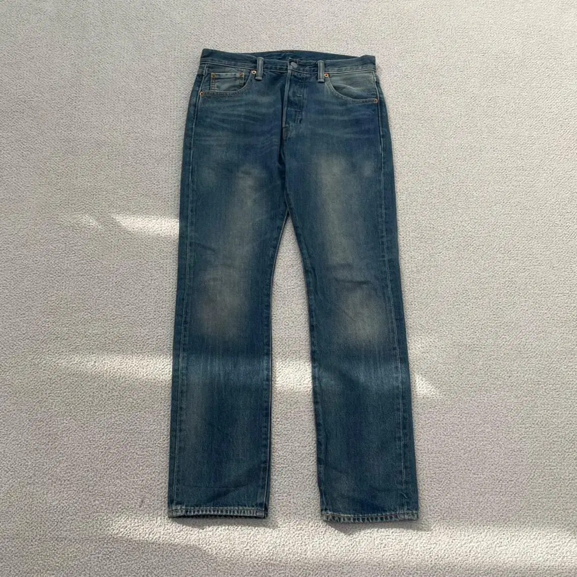 30 Levi's 501 Denim Jeans N0674