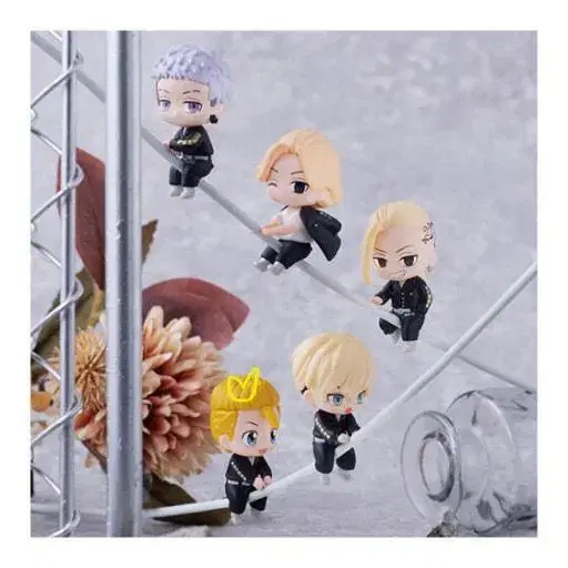 Unsealed) Toriben Hugcoat Gacha Figures Takemichi for Sale