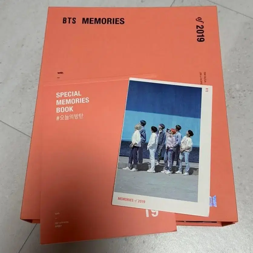 방탄소년단(BTS) 2019 메모리즈 DVD