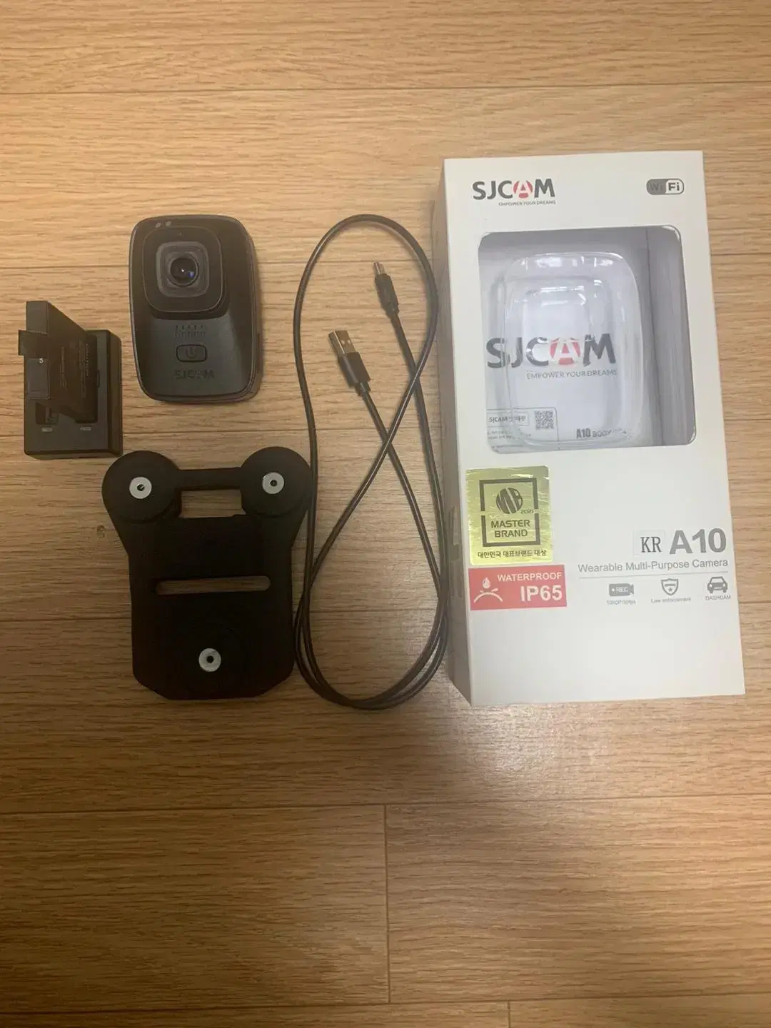 SJCAM A10 풀셋트 판매합니다.