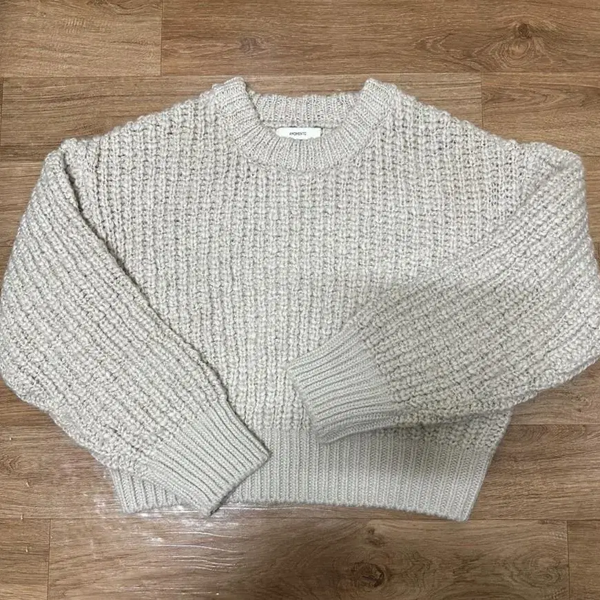 아모멘토 round neck pullover (베이지)