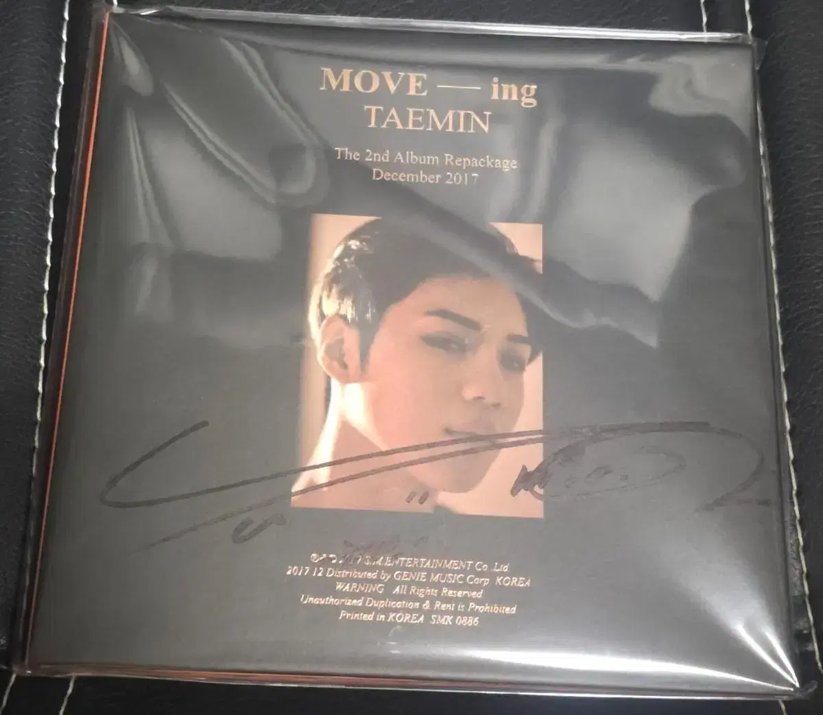 Taemin MOVE-ing Signed Album