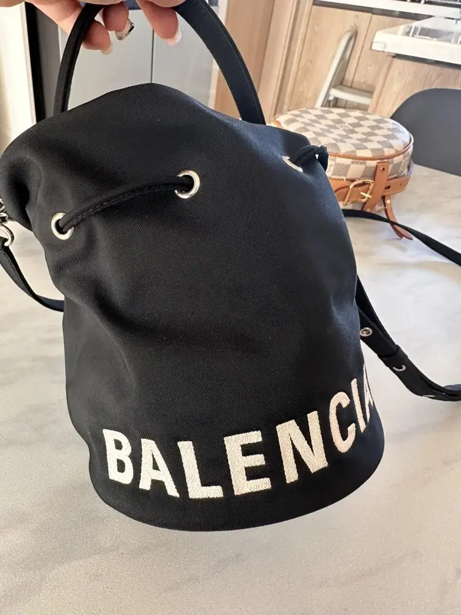 Balenciaga Bucket bag XS