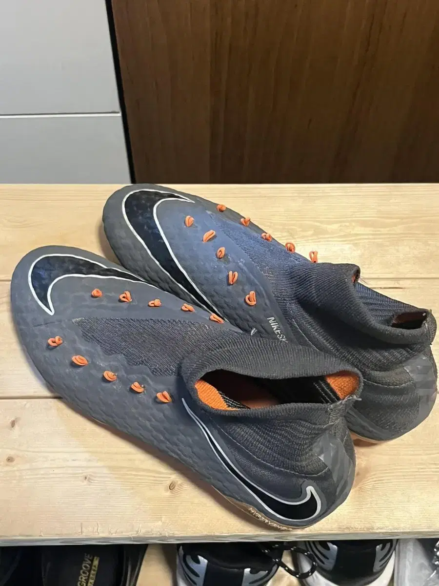 Ankle soccer boots