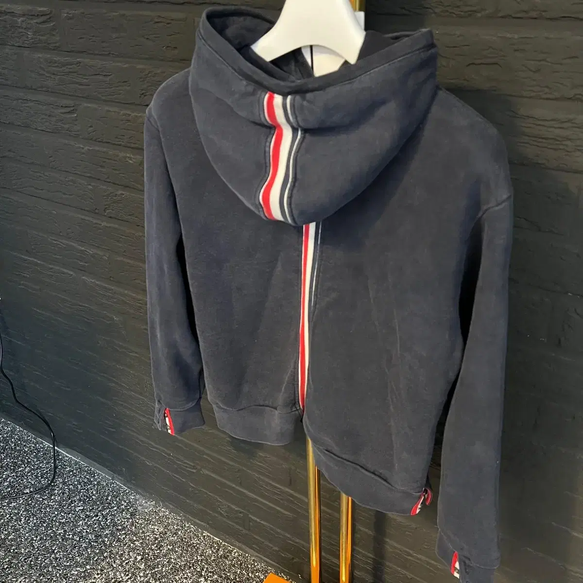 3size / Thom Browne White Three Stripe Hoodie