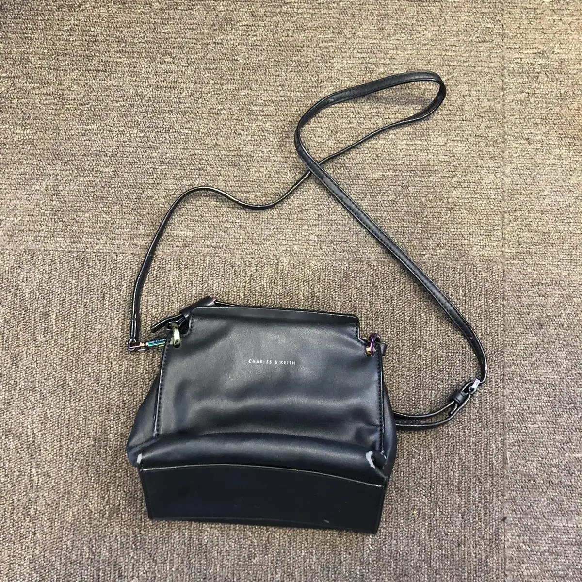 Vintage CHARLES&KEITH black mini bag