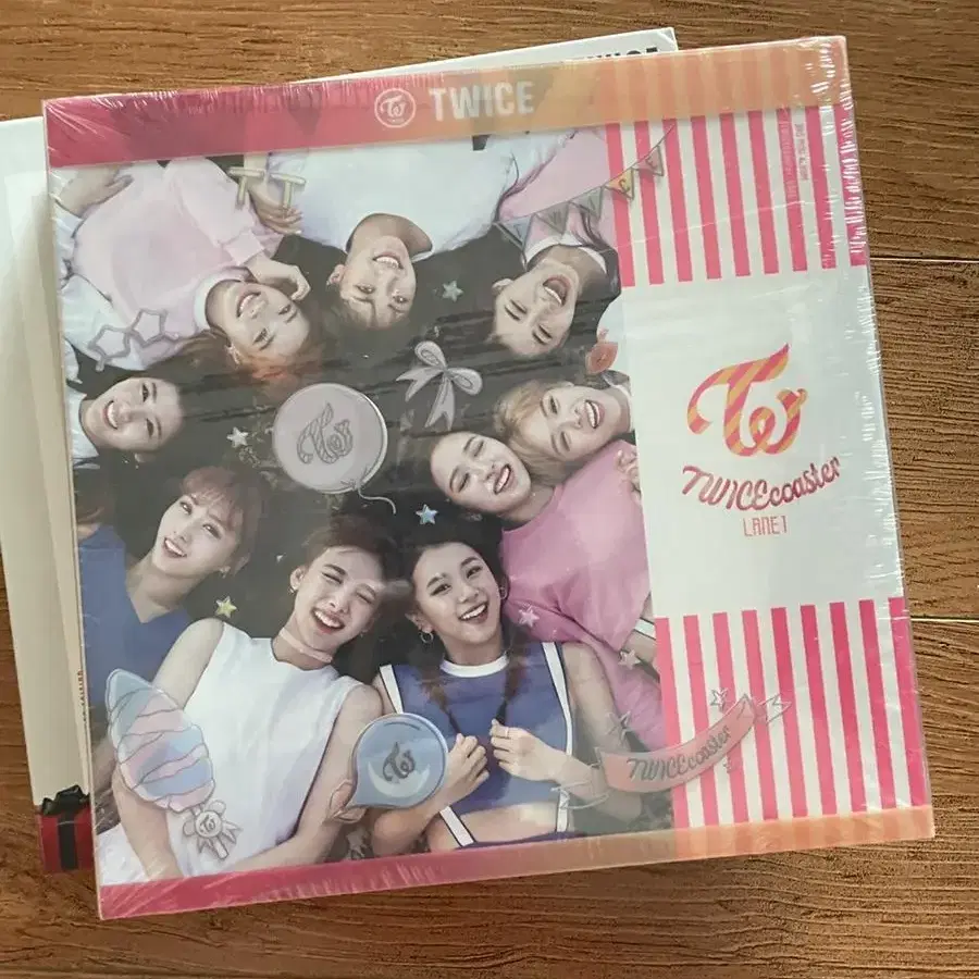 트와이스 앨범 월드 투어 포토북 dvd tt미개봉앨범 판매