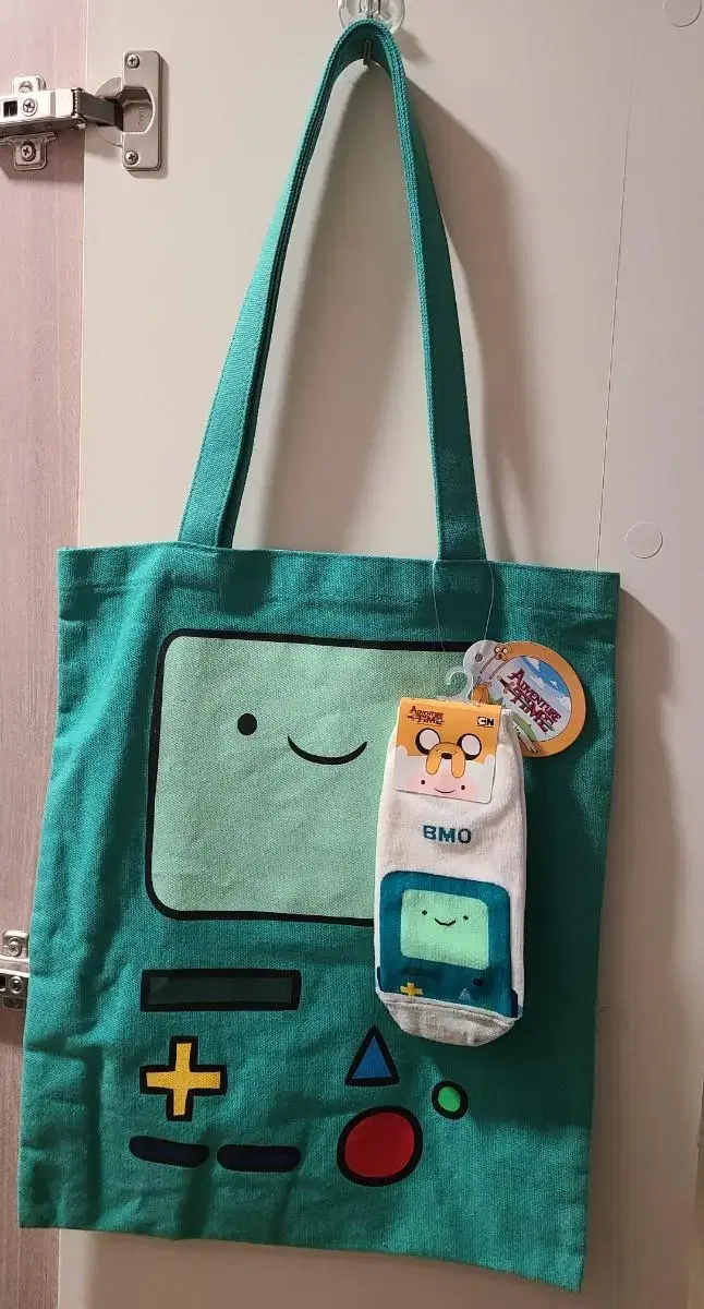 (NEW) Adventure Time Beemo Eco Bag + Beemo Socks