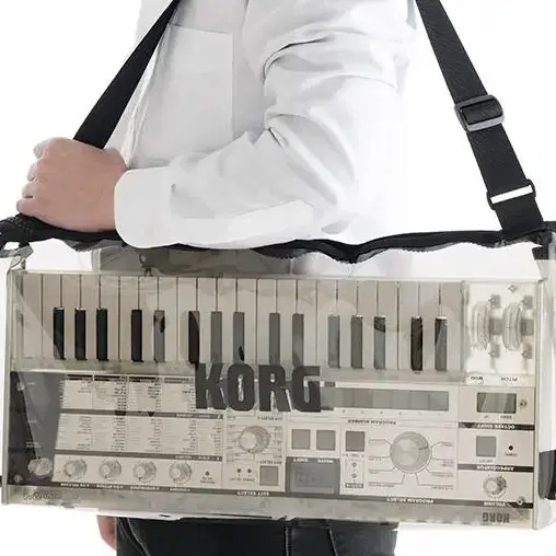 KORG microKORG Crystal 신디사이저 보코더 한정판 판매합