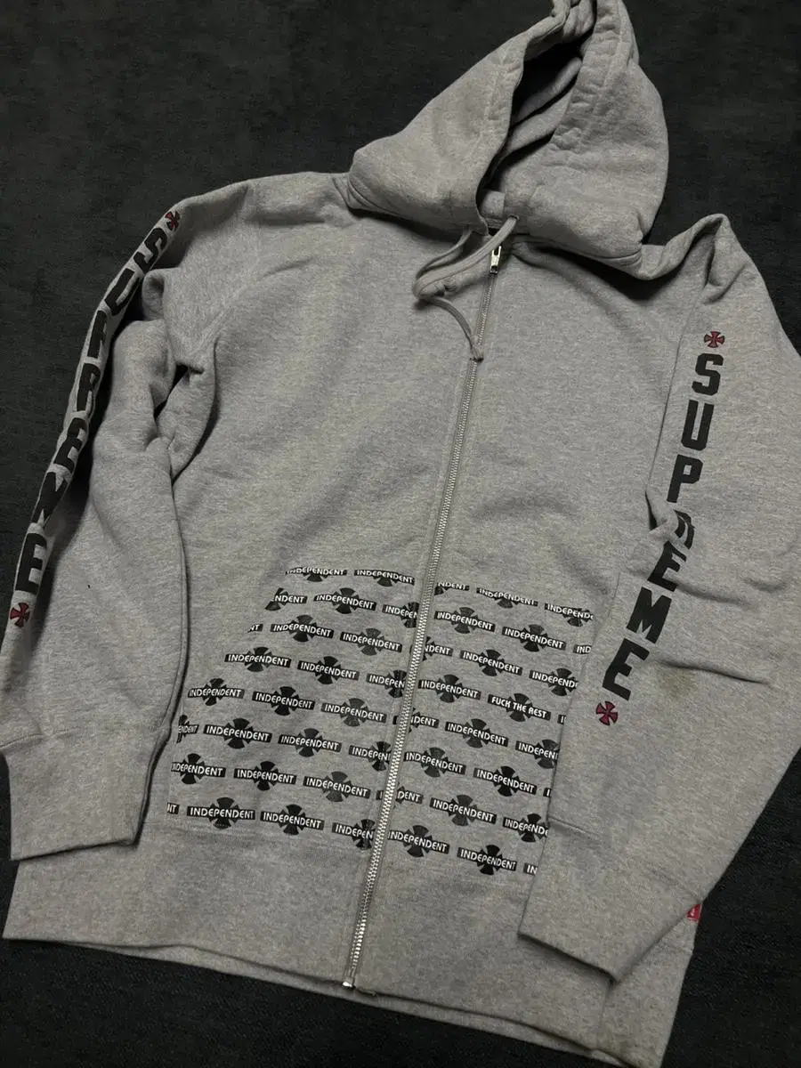 Supreme Independent Hood L